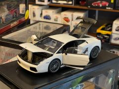 AUTOART - LAMBORGHINI - GALLARDO SUPERLEGGERA 2007