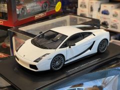 AUTOART - LAMBORGHINI - GALLARDO SUPERLEGGERA 2007