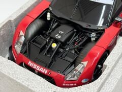 1/18 AUTOART Nissan GT-R Super GT 'Motul AutechNismo' #22 - 80879