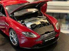 AUTOART - ASTON MARTIN - VANTAGE V12 2010