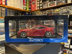 AUTOART - ASTON MARTIN - VANTAGE V12 2010