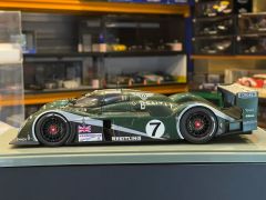 AUTOART - BENTLEY SPEED 8 LEMANS 24H 2003 - WİNNER R. CAPELLO/ T. KRİSTENSEN