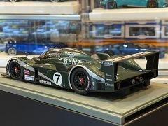AUTOART - BENTLEY SPEED 8 LEMANS 24H 2003 - WİNNER R. CAPELLO/ T. KRİSTENSEN