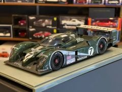 AUTOART - BENTLEY SPEED 8 LEMANS 24H 2003 - WİNNER R. CAPELLO/ T. KRİSTENSEN