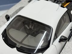 1/18 AUTOART Bugatti Veyron Super Sport Pur Blanc Edition - 70933