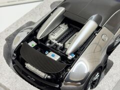 1/18 AUTOART Bugatti Veyron Pur Sang (Polished Aluminium/Carbon) - 70966