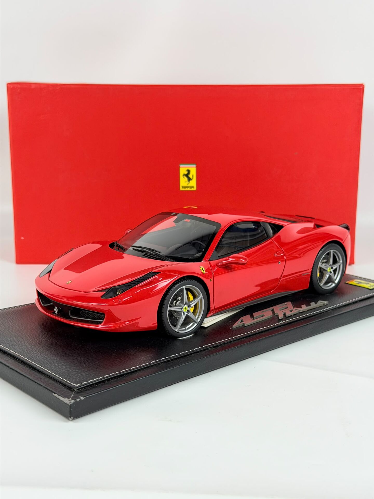 1/18 BBR FERRARI 458 ITALIA ROSSO SCUDERIA - P1813RS