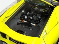 1/18 AUTOART Lamborghini Aventador LP700-4 Roadster (2013) - 74699