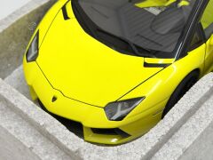 1/18 AUTOART Lamborghini Aventador LP700-4 Roadster (2013) - 74699