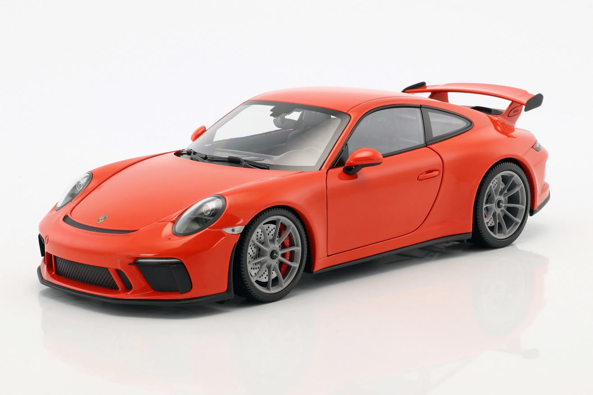 1/18 MINICHAMPS - PORSCHE - 911 991 GT3 COUPE 2017