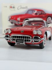 1/18 AUTOART Chevrolet Corvette 1958 (Signet Red) - 71148