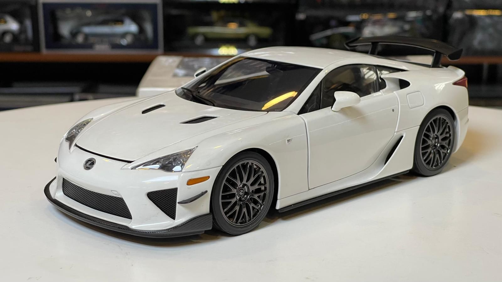 AUTOART - LEXUS - LFA NURBURGRING PACKAGE 2011