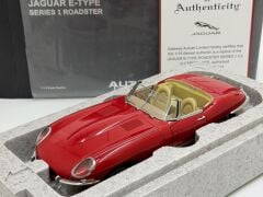 1/18 AUTOART Jaguar E Type Roadster Series I - 73601