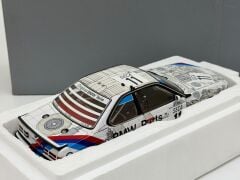 1/18 AUTOART BMW 635 CSI 24h SPA 1986 Winner Quester/Heger #11 - 80430145826