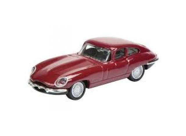 Jaguar E-type, red