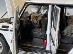 AUTOART - MERCEDES BENZ - G-CLASS LWB