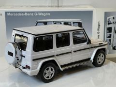 AUTOART - MERCEDES BENZ - G-CLASS LWB