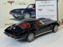 AUTOART - CHEVROLET - CORVETTE COUPE 1963