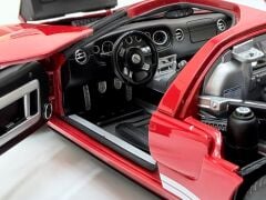 1/18 AUTOART FORD GT RED/WHITE STRIPES - 73021