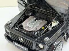 1/18 AUTOART MERCEDES BENZ G55 AMG KOMPRESSOR 2009 - 76246
