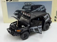 1/18 AUTOART Toyota FJ Cruiser TRD - 80717