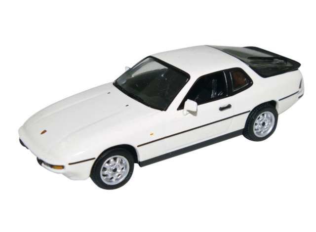 1/87 Porsche 924 S, white