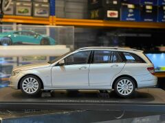 AUTOART - MERCEDES-BENZ C-CLASS SW 2007 *HOBİMERCAN 76266