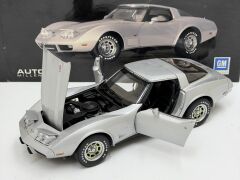 1/18 AUTOART - CHEVROLET - CORVETTE COUPE 1978 - 71121