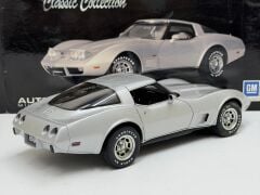 1/18 AUTOART - CHEVROLET - CORVETTE COUPE 1978 - 71121
