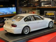 AUTOART - BMW - 3-SERIES 320Si WTCC 2006 - PLAIN BODY VERSION