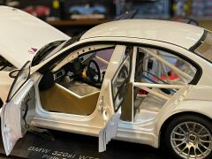 AUTOART - BMW - 3-SERIES 320Si WTCC 2006 - PLAIN BODY VERSION