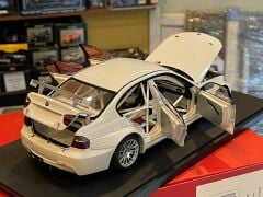 AUTOART - BMW - 3-SERIES 320Si WTCC 2006 - PLAIN BODY VERSION