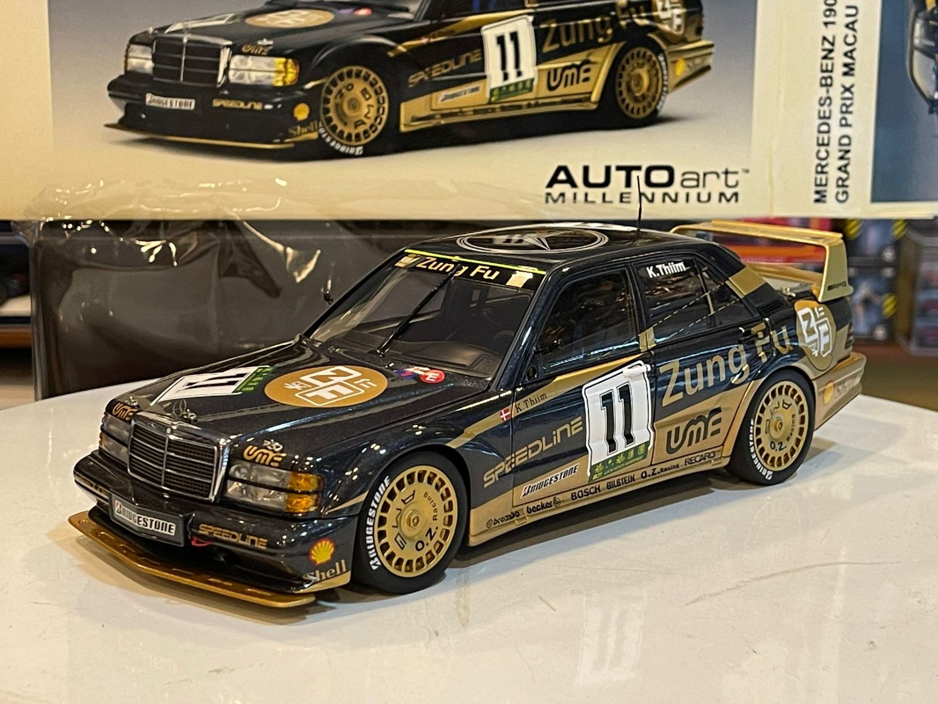 AUTOART - MERCEDES BENZ - 190E EVO2 AMG N 11 GP MACAU 1991 K.THIIM