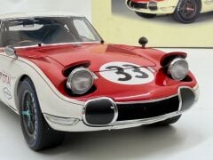1/18 AUTOART Toyota 2000 GT SCCA Racing 1968 #33 - 86816