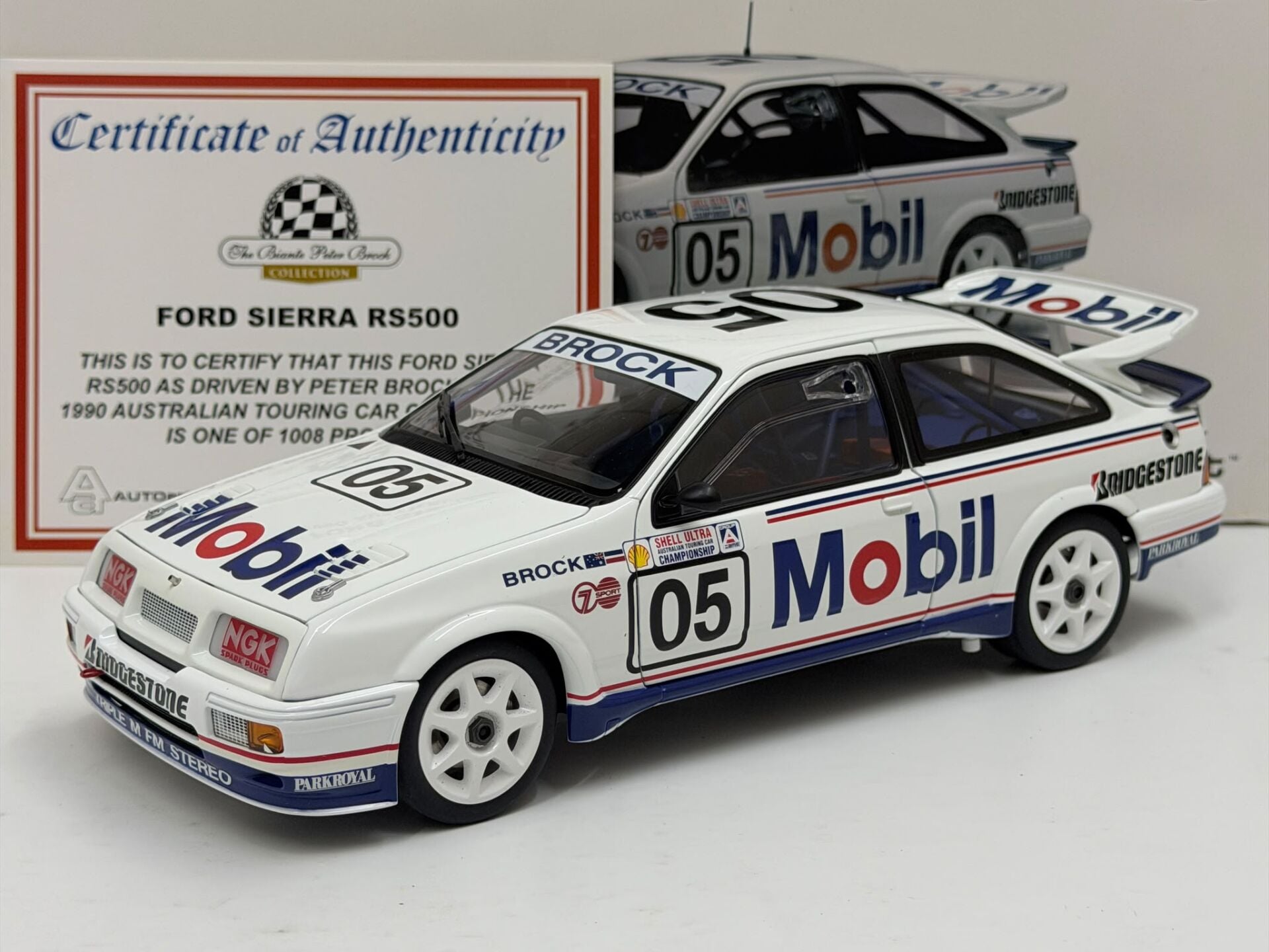 1/18 AUTOART Ford Sierra RS500 Cosworth (1990 ATCC #05 Peter Brock) - 89012