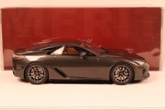 1/18 IVY MERIT - LEXUS LFA 2012