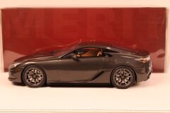 1/18 IVY MERIT - LEXUS LFA 2012