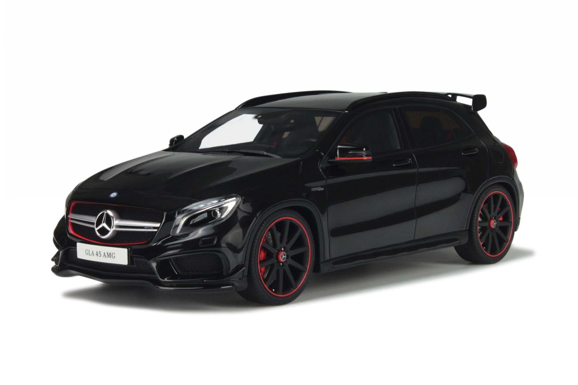 GT-SPIRIT - MERCEDES BENZ - GLA-CLASS GLA45 AMG 2014