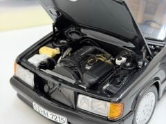 1/18 AUTOART - MERCEDES BENZ - 190E 2.3 16V 1986 - 76122