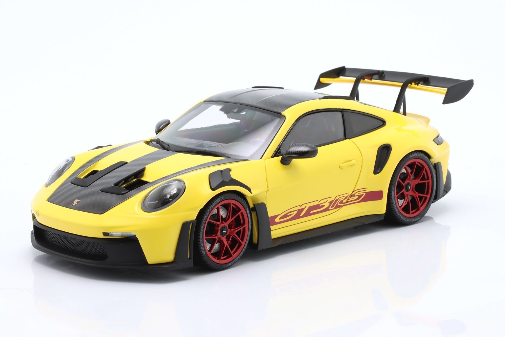 MINICHAMPS - PORSCHE - 911 992 GT3 RS COUPE WEISSACH PACKAGE 2024 - RED WHEELS