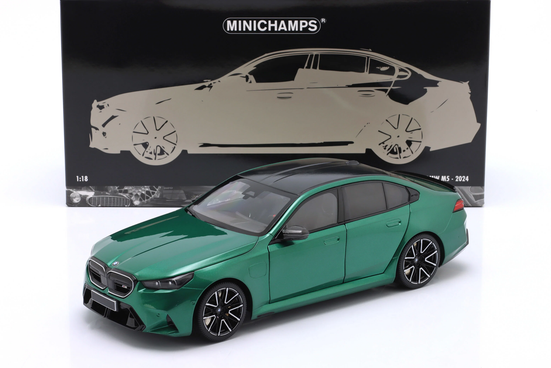 1/18 Minichamps BMW M5 G90 Green Metallic - 110023800