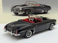 1/18 AUTOART Mercedes Benz 190SL (black) - 76118