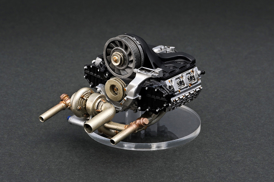 Flame Model Rwb 964 Ignition Model RWB 964 Silver/Yellow With Engine