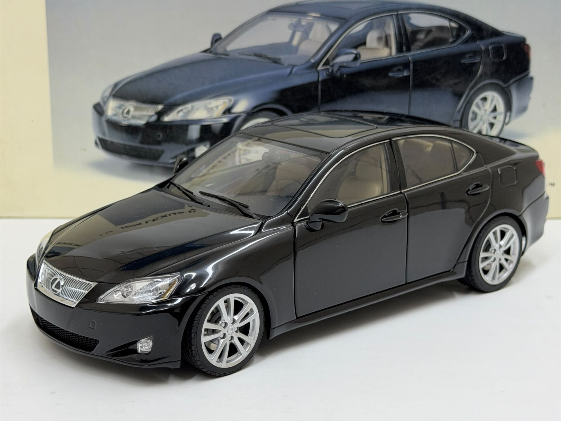 1/18 AUTOART LEXUS IS 350 2006 (LHD) (DARK BLUE) - 78812