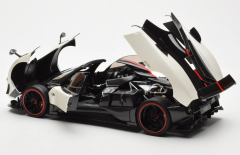 ALMOST-REAL - PAGANI - ZONDA 5 CINQUE ROADSTER 2009