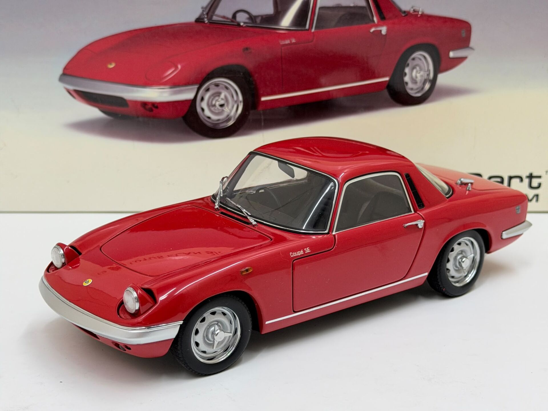 1/18 AUTOART Lotus Elan S/E Coupe Red - 75351