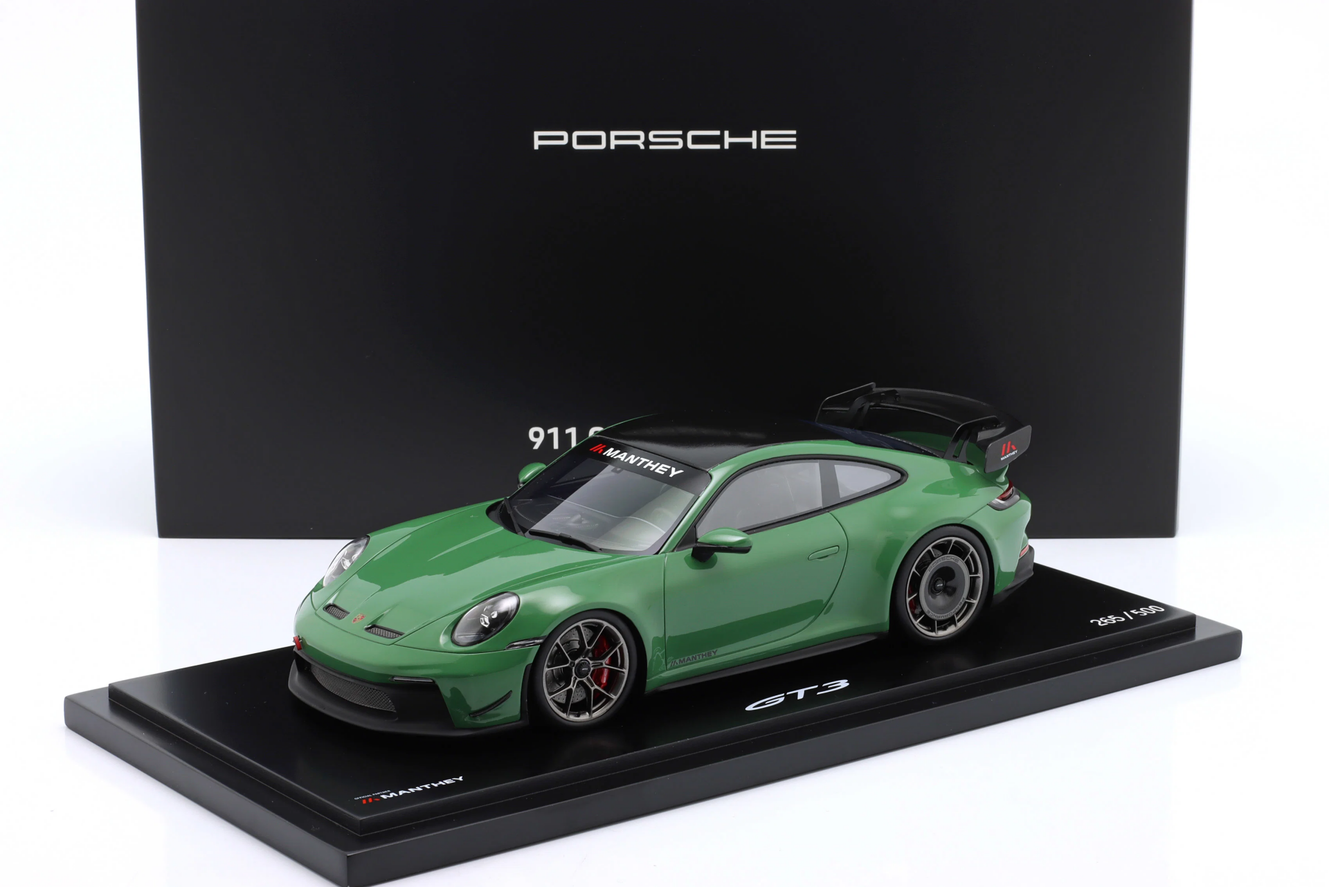 1/18 SPARK Porsche 911 GT3 (992) Manthey Kit 2024 auratium green - WAP0213030TGT3