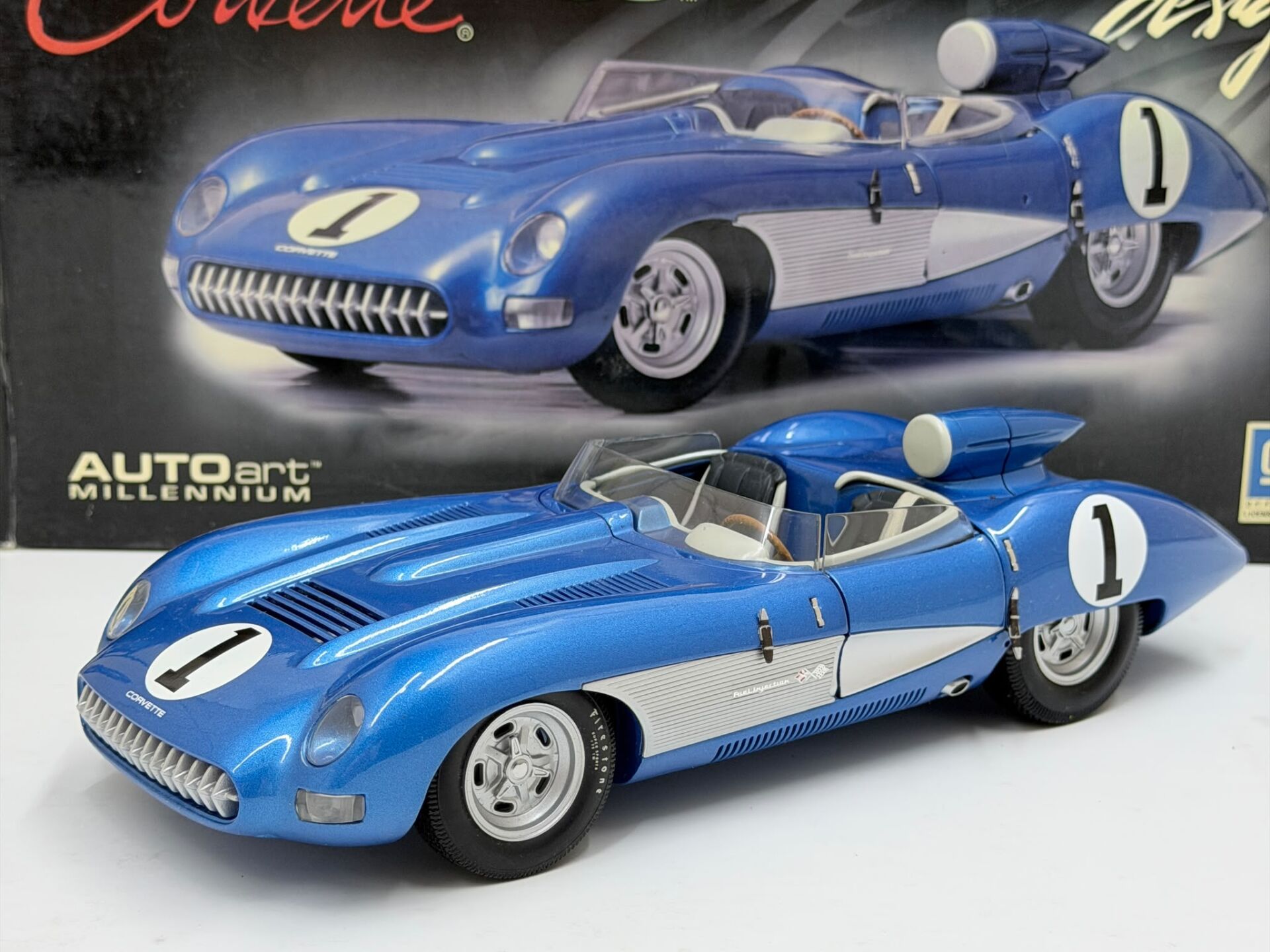 1/18 AUTOART Chevrolet Corvette SS (1957) - 71051