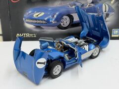 1/18 AUTOART Chevrolet Corvette SS (1957) - 71051