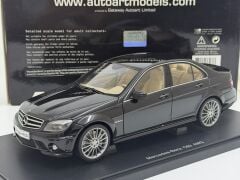 1/18 AUTOART - MERCEDES BENZ - C-CLASS C63 AMG 2008 CON SEDILI IN PELLE - WITH LEATHER SEATS - 76268